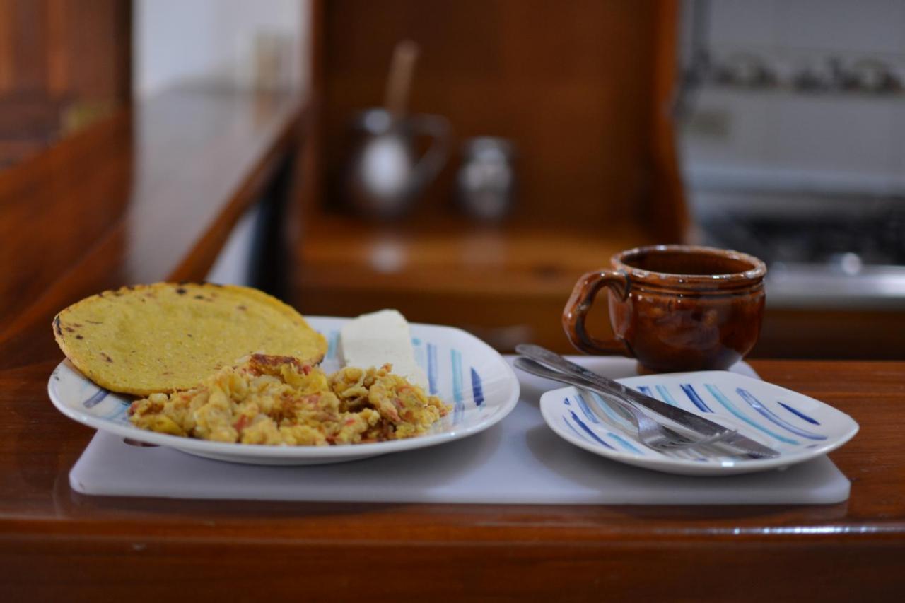 Hostal Naty Luna Jardín Kültér fotó